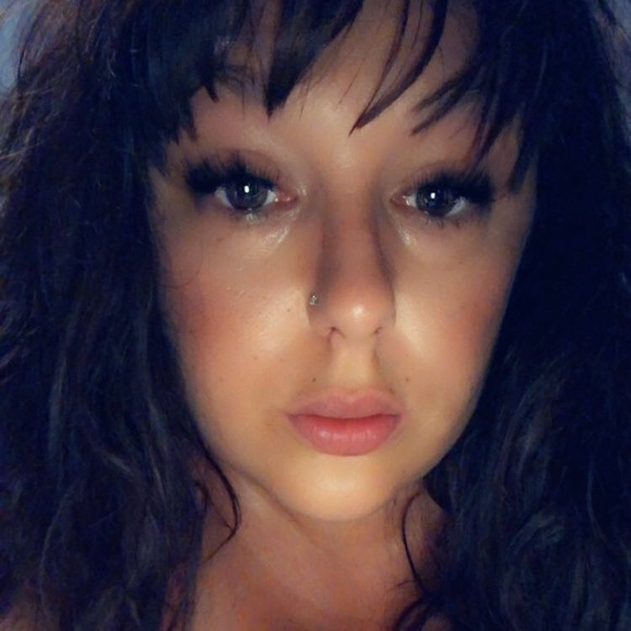 Meet your Posher, Jody - Picture 1 of 2